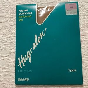 VINTAGE PANTYHOSE SEARS HUG-ALON REG..PETITE NUDE-(NEW IN PACKAGE)